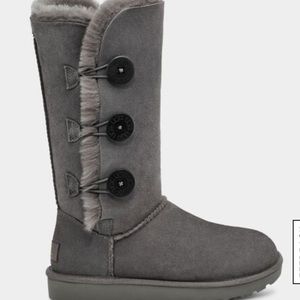 UGG Bailey Button Triplet II Boot grey size 10